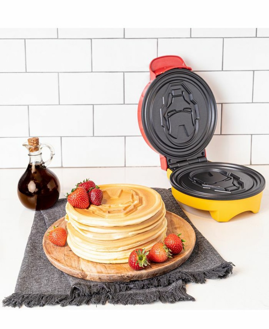 Kitchen * | Uncanny Brands Marvel Iron Man Waffle Maker Red